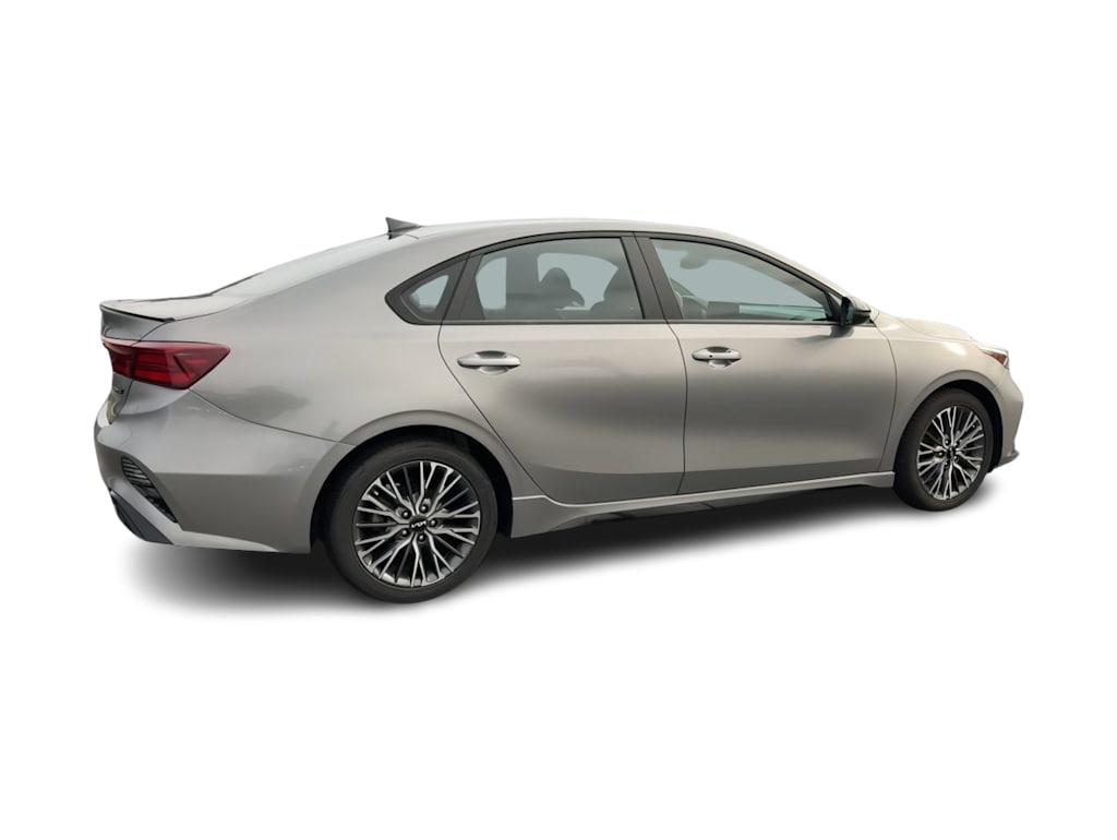 Thumbnail: 2023 Kia Forte - 23