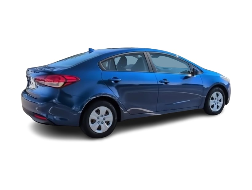 Thumbnail: 2017 Kia Forte - 23