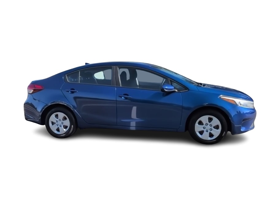 Thumbnail: 2017 Kia Forte - 24