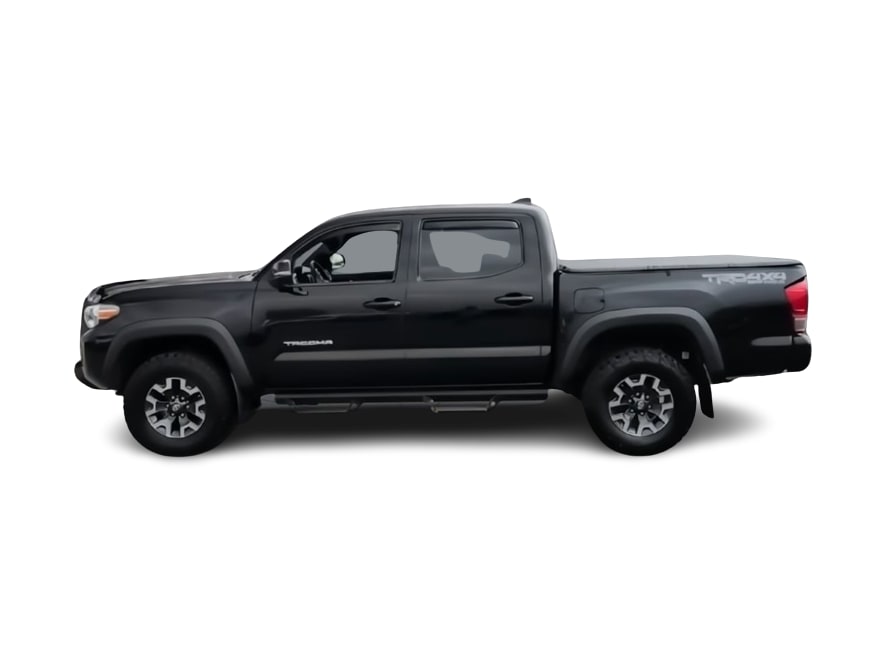 Thumbnail: 2017 Toyota Tacoma - 20