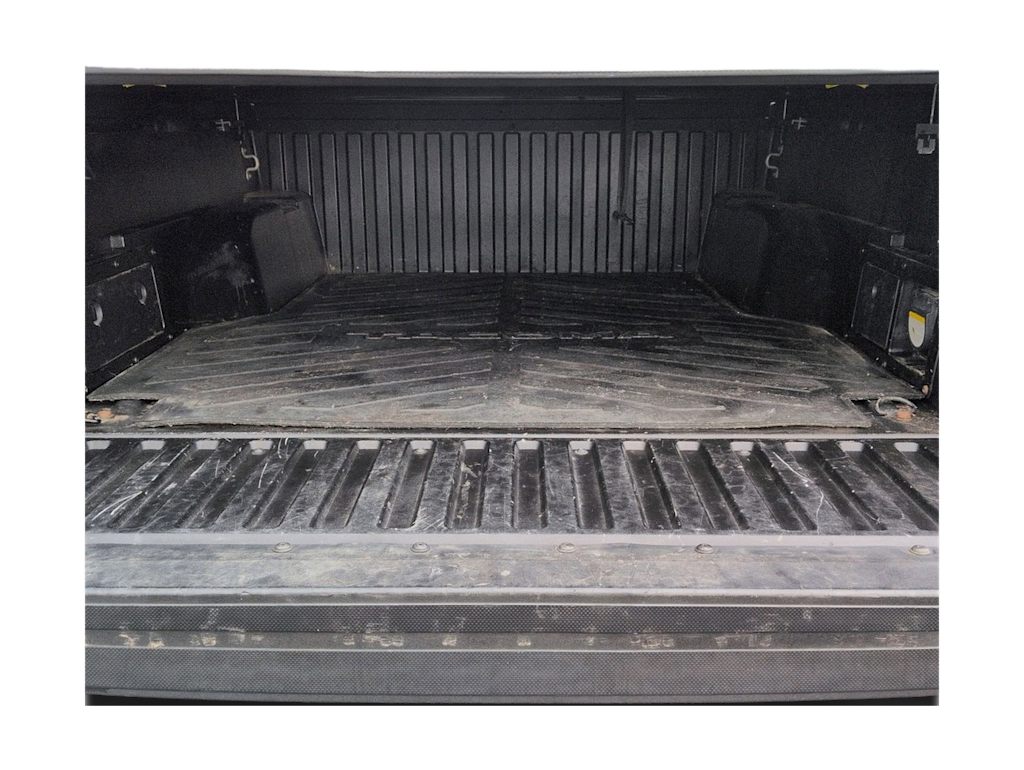 Thumbnail: 2017 Toyota Tacoma - 17