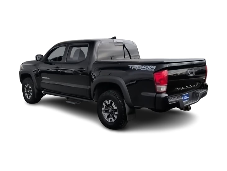 Thumbnail: 2017 Toyota Tacoma - 4