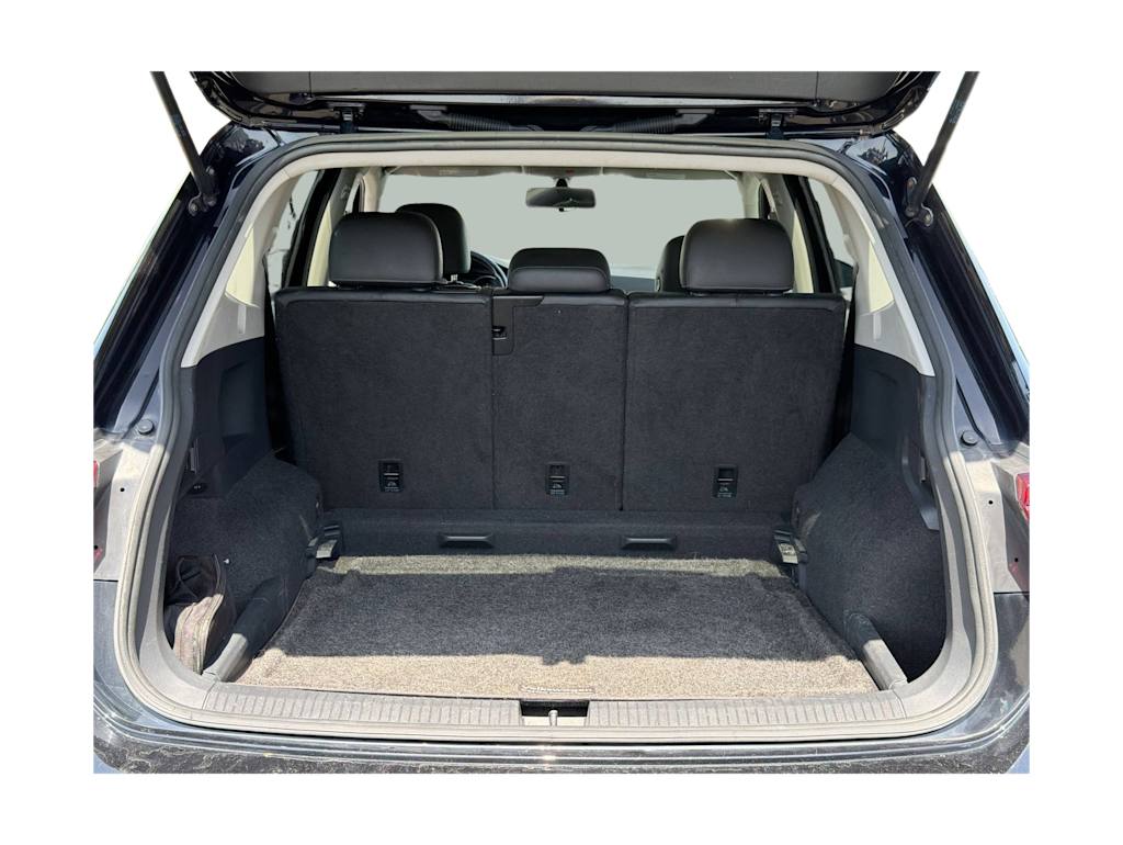 Thumbnail: 2018 Volkswagen Tiguan - 17