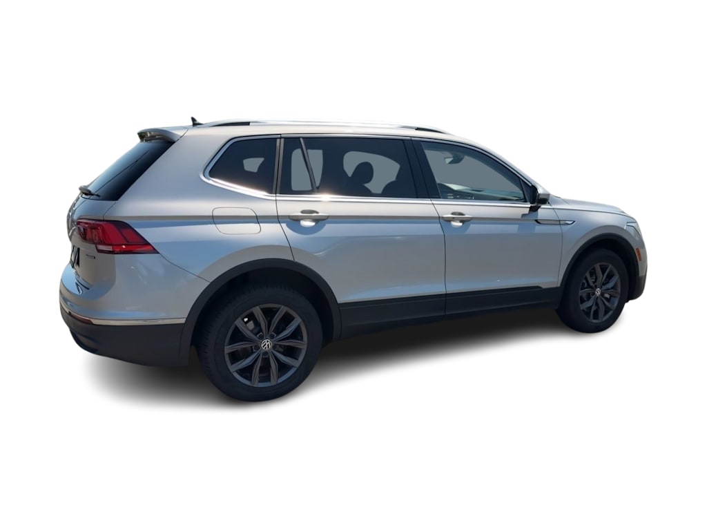 Thumbnail: 2024 Volkswagen Tiguan - 23
