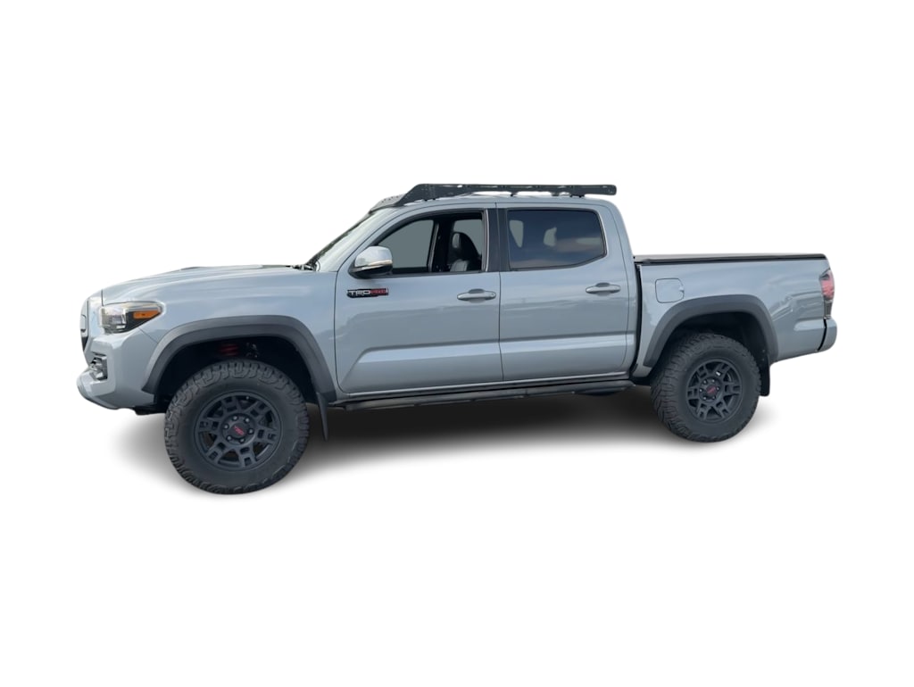 Thumbnail: 2017 Toyota Tacoma - 3