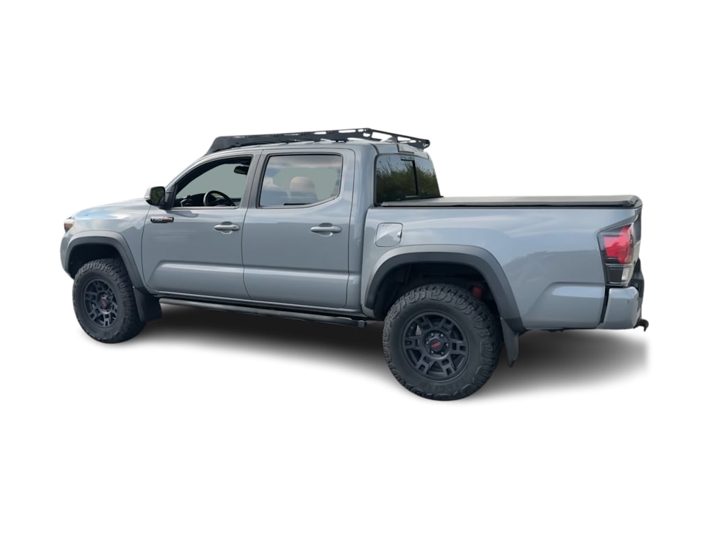 Thumbnail: 2017 Toyota Tacoma - 21