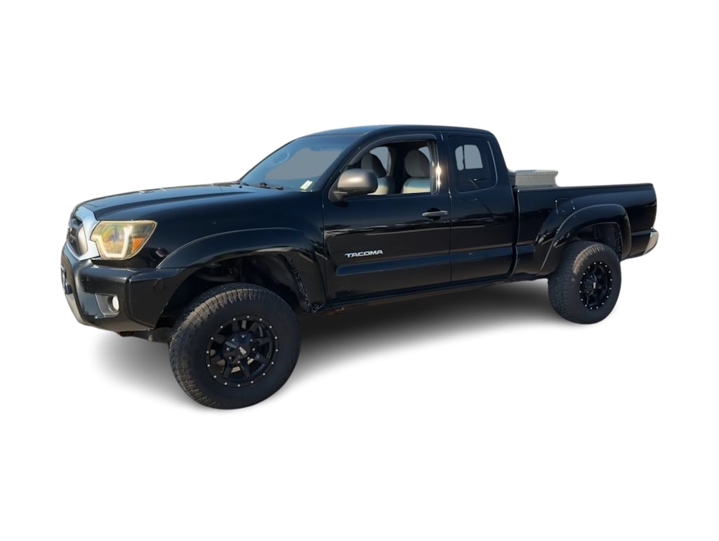 Thumbnail: 2012 Toyota Tacoma - 3