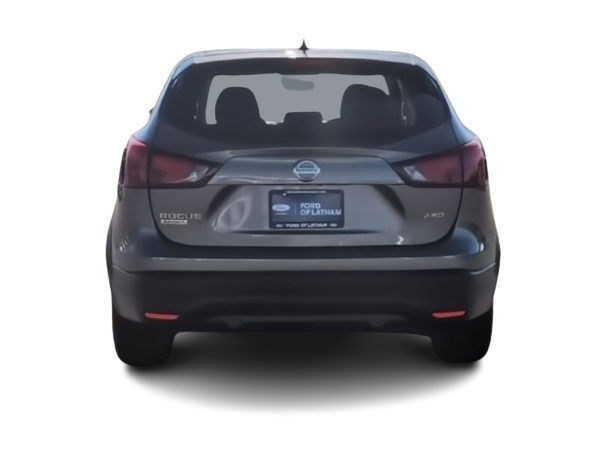 Thumbnail: 2019 Nissan Rogue Sport - 4