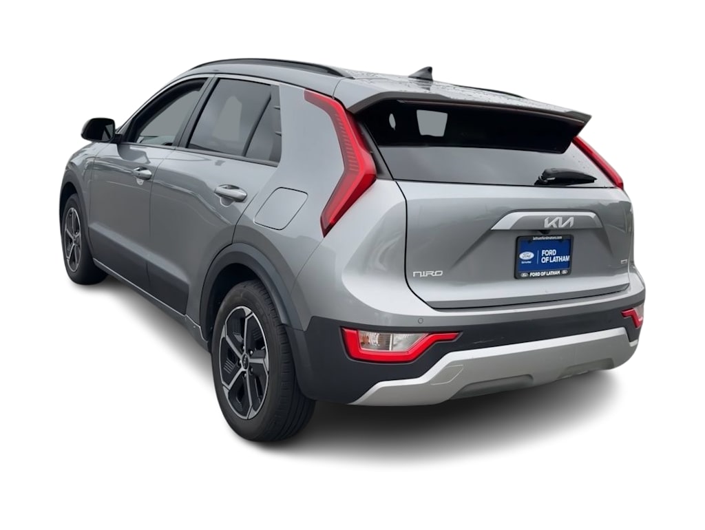 Thumbnail: 2023 Kia Niro - 4