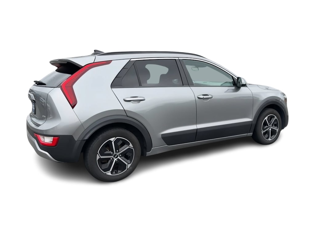 Thumbnail: 2023 Kia Niro - 23