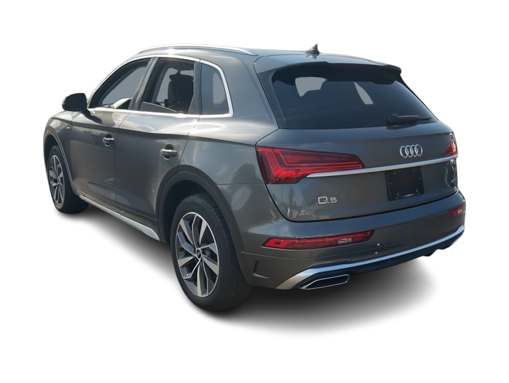 Thumbnail: 2023 Audi Q5 - 4