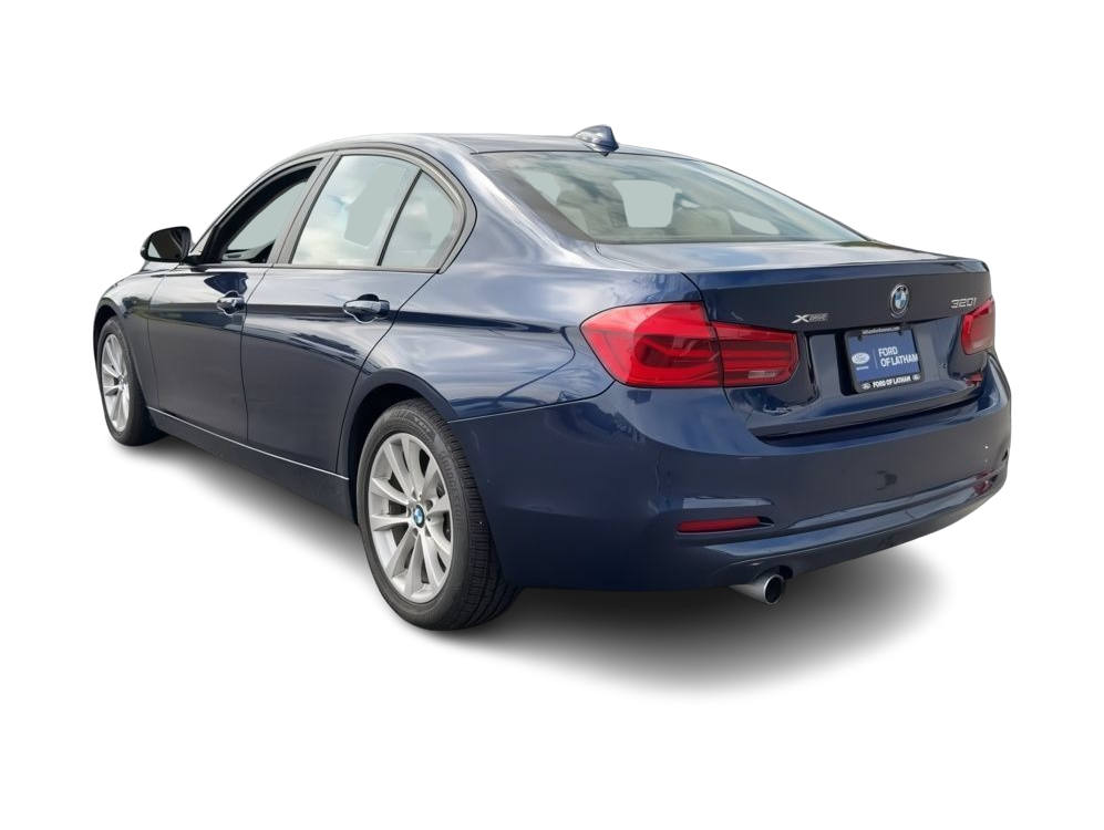 Thumbnail: 2018 BMW 3 Series - 4