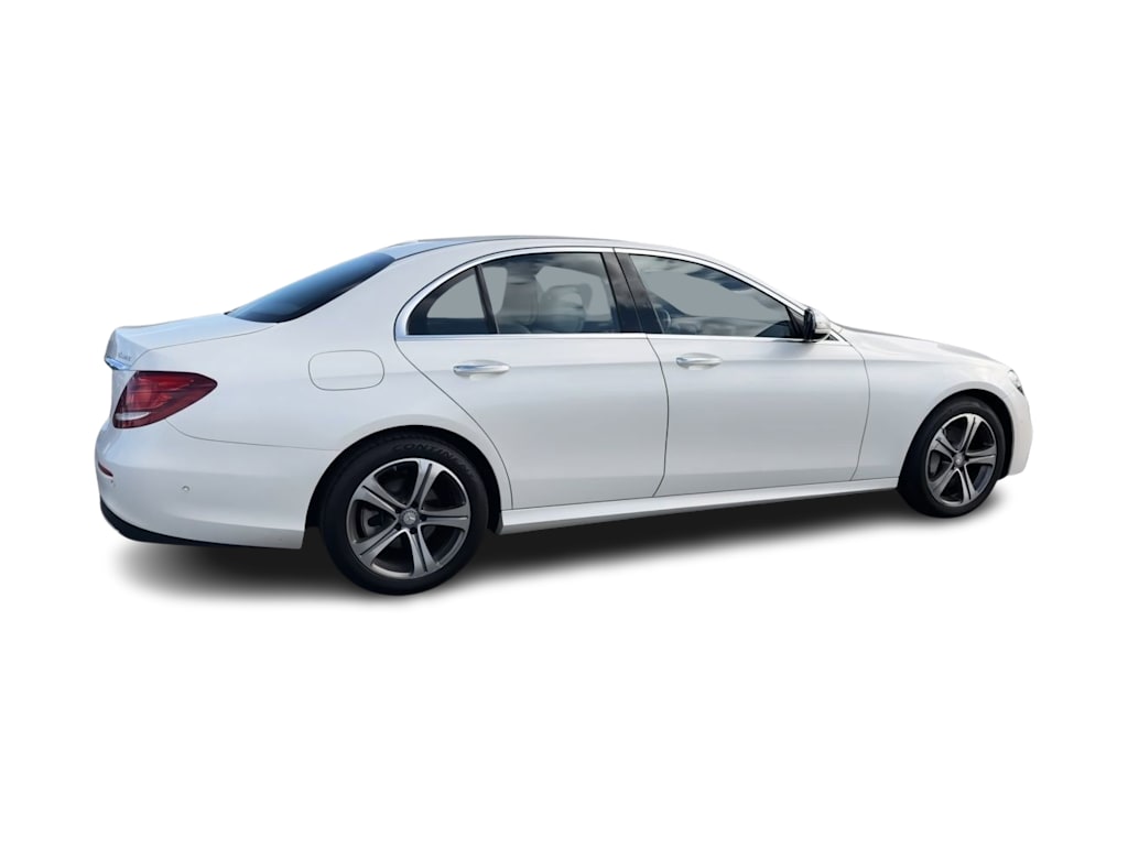 Thumbnail: 2017 Mercedes-Benz E-Class - 20