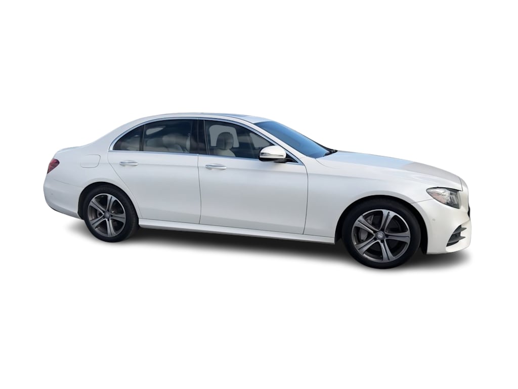 Thumbnail: 2017 Mercedes-Benz E-Class - 21