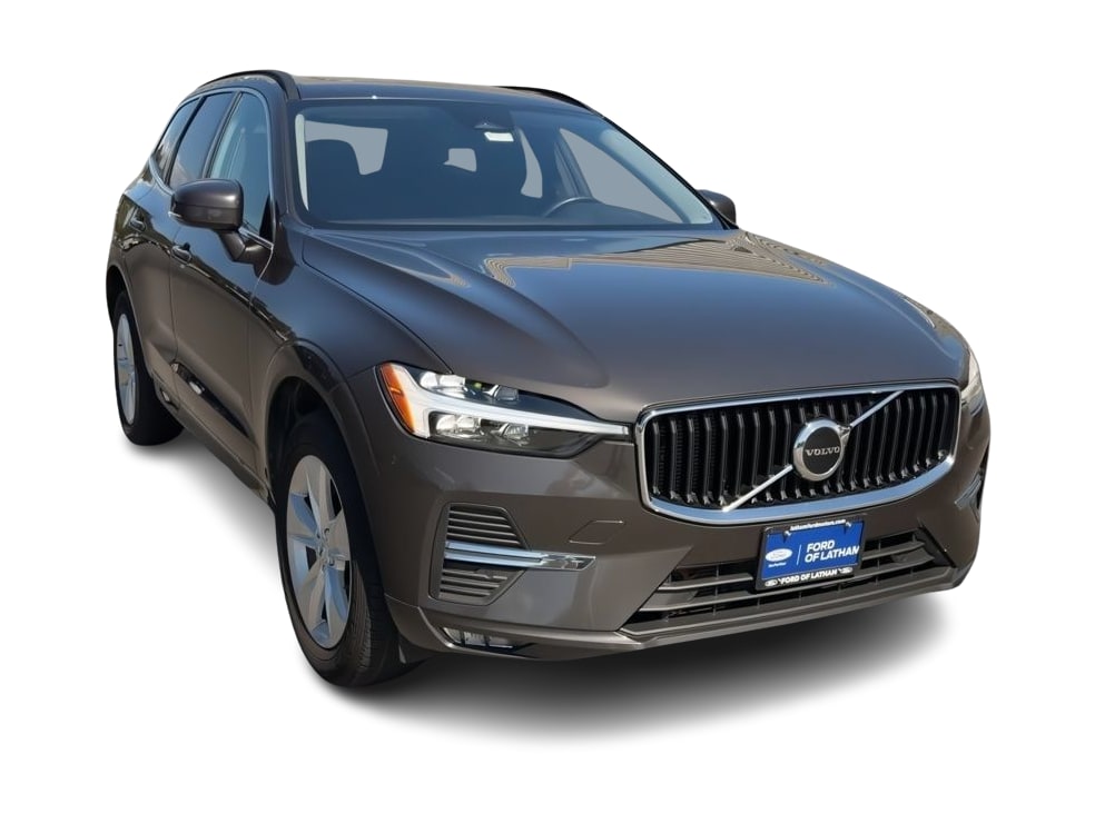 Thumbnail: 2022 Volvo XC60 - 18