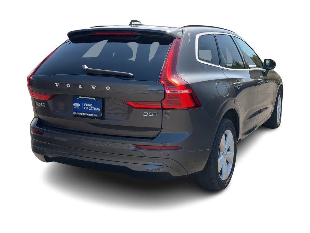 Thumbnail: 2022 Volvo XC60 - 21
