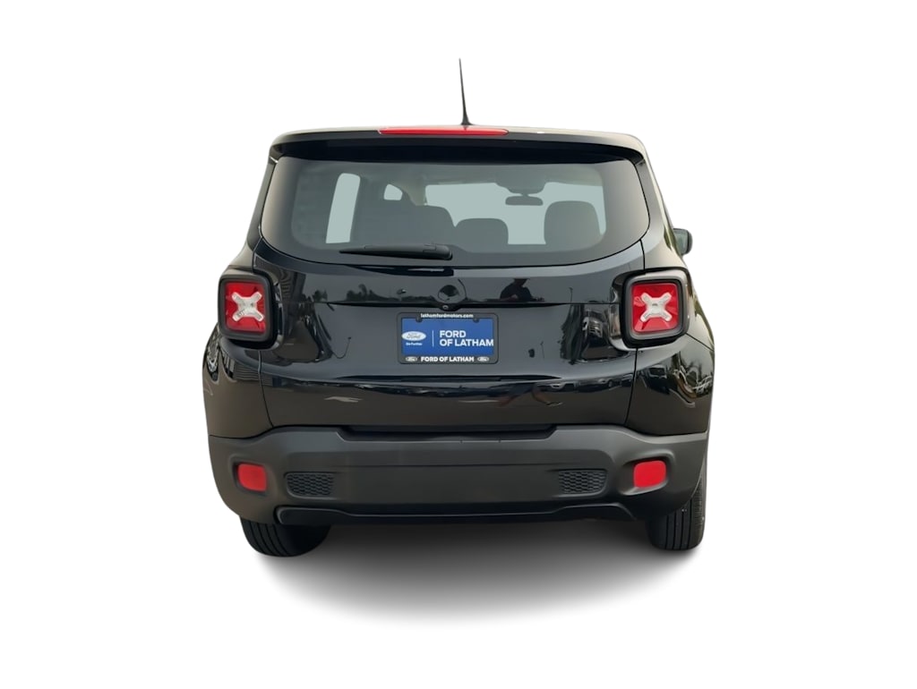 Thumbnail: 2016 Jeep Renegade - 22