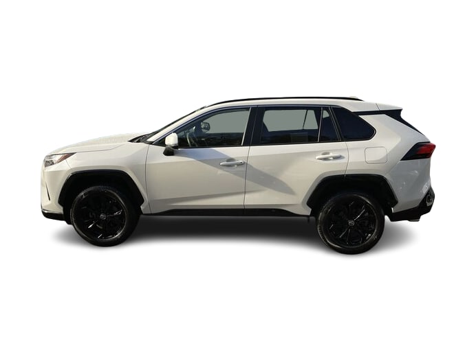 2022 Toyota RAV4 SE 3