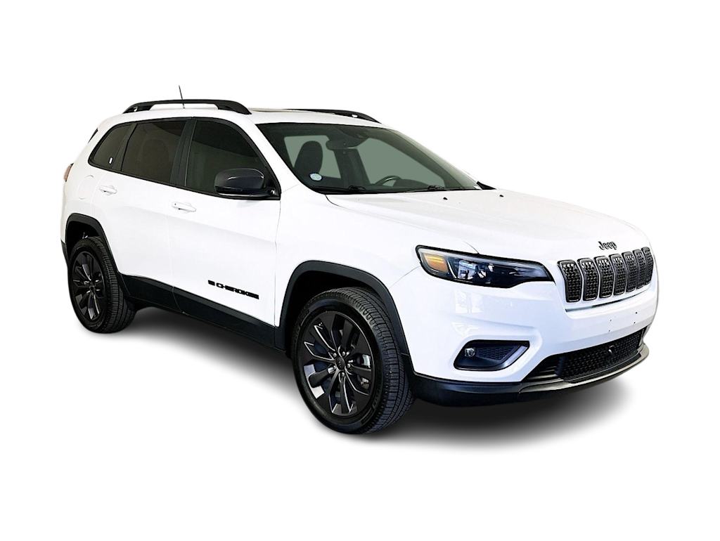 Thumbnail: 2021 Jeep Cherokee - 24