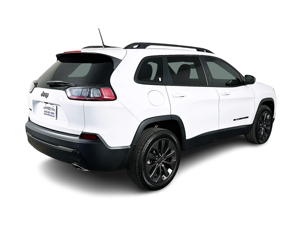 Thumbnail: 2021 Jeep Cherokee - 25