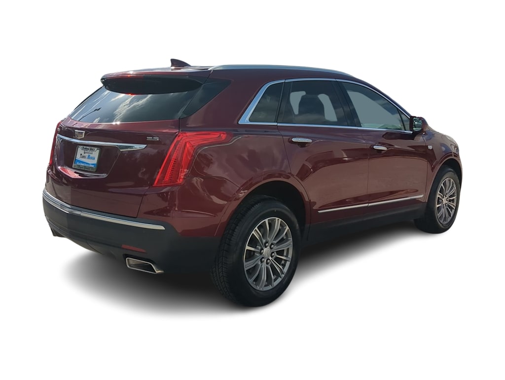Thumbnail: 2017 Cadillac XT5 - 19