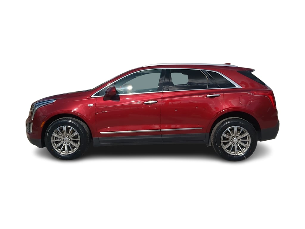 Thumbnail: 2017 Cadillac XT5 - 3