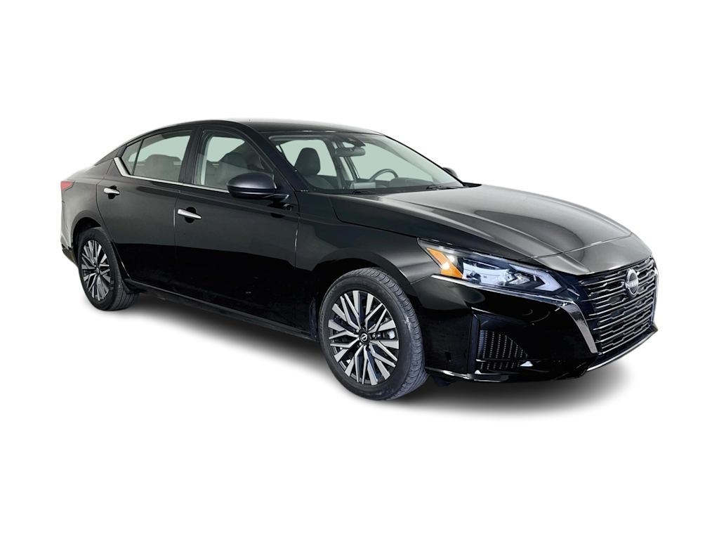 Thumbnail: 2025 Nissan Altima - 23