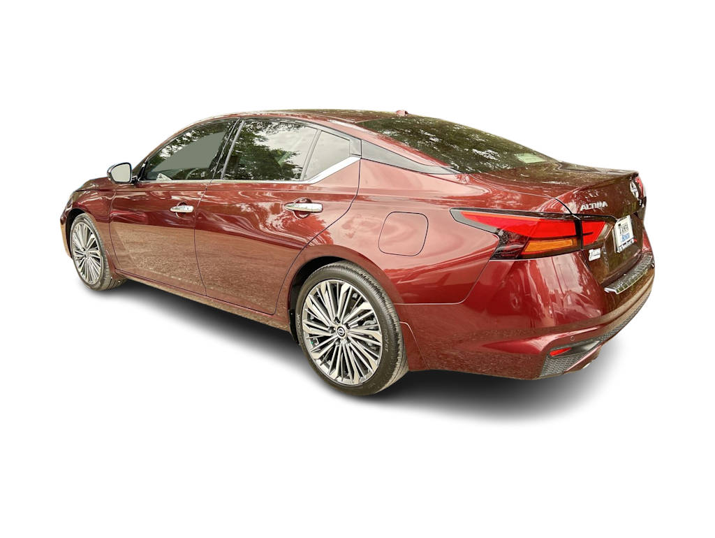 Thumbnail: 2023 Nissan Altima - 3