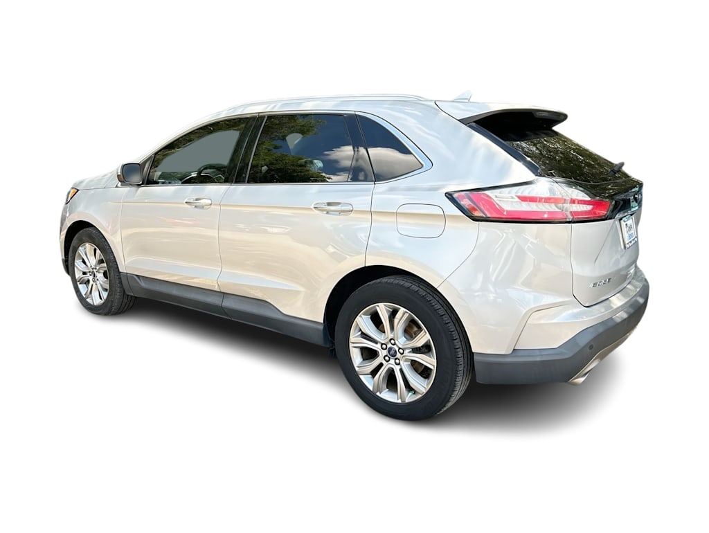 Thumbnail: 2019 Ford Edge - 17