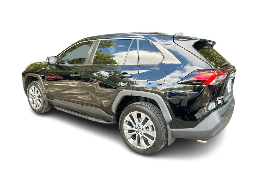 Thumbnail: 2022 Toyota RAV4 - 15