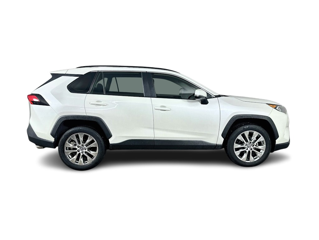 Thumbnail: 2021 Toyota RAV4 - 26