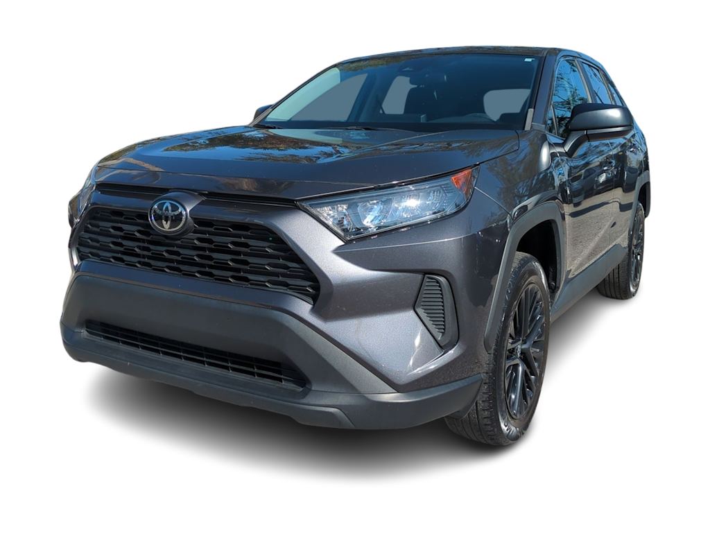 2022 Toyota RAV4 LE 17