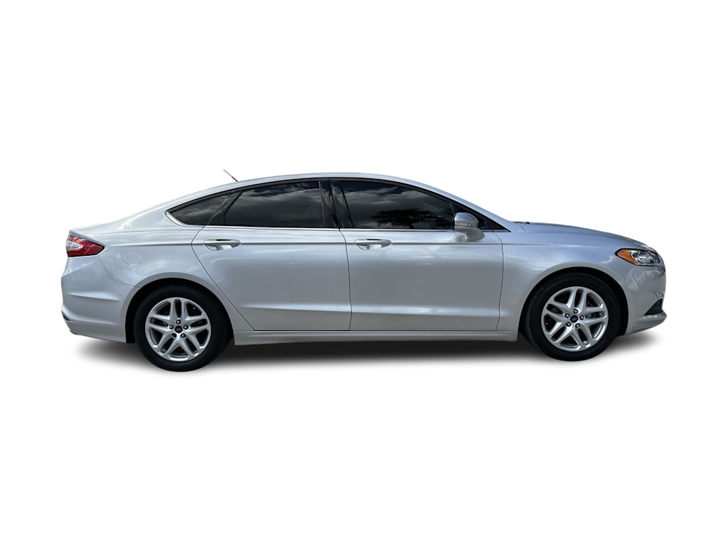 Thumbnail: 2016 Ford Fusion - 19