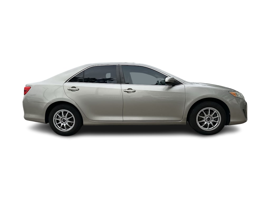 Thumbnail: 2014 Toyota Camry - 19