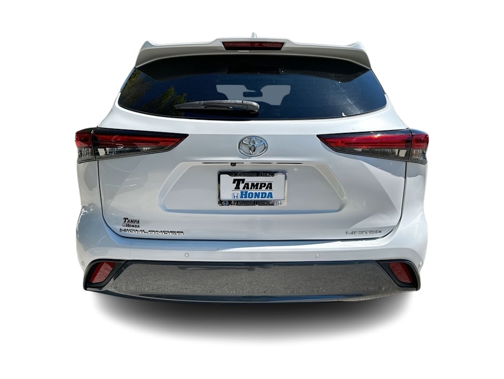 Thumbnail: 2023 Toyota Highlander - 5