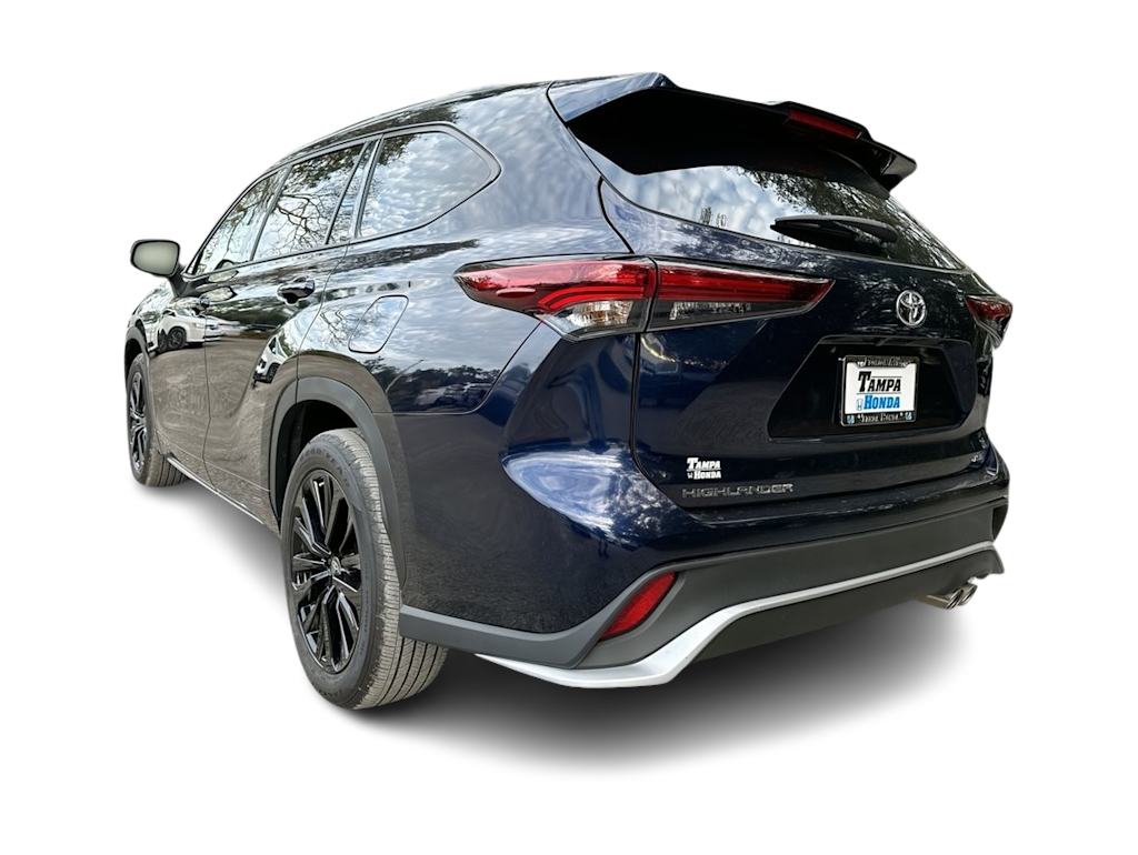 Thumbnail: 2024 Toyota Highlander - 4