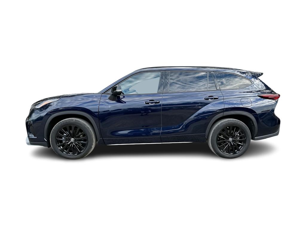 Thumbnail: 2024 Toyota Highlander - 3