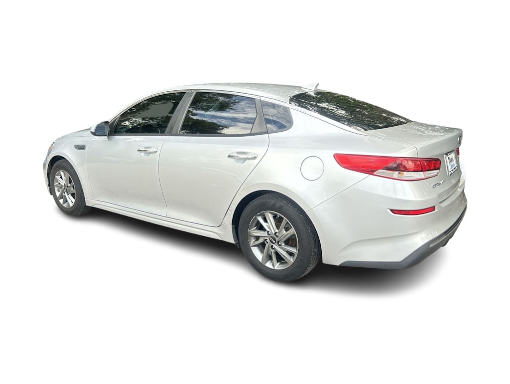 Thumbnail: 2019 Kia Optima - 3
