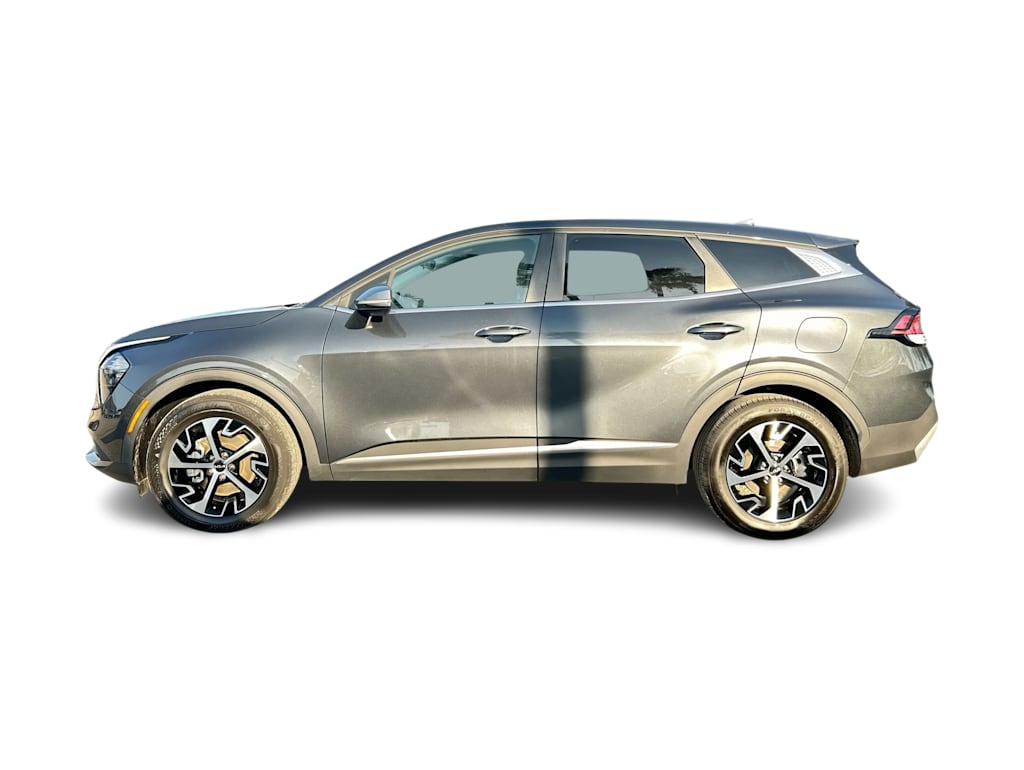 Thumbnail: 2023 Kia Sportage - 3
