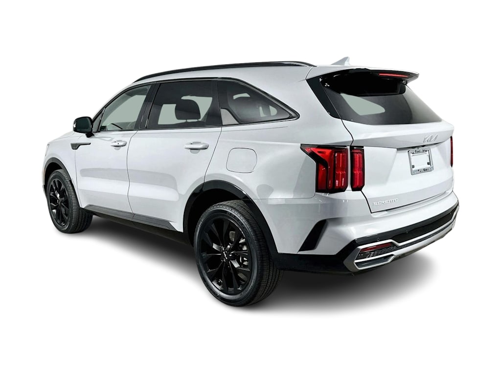 Thumbnail: 2023 Kia Sorento - 4