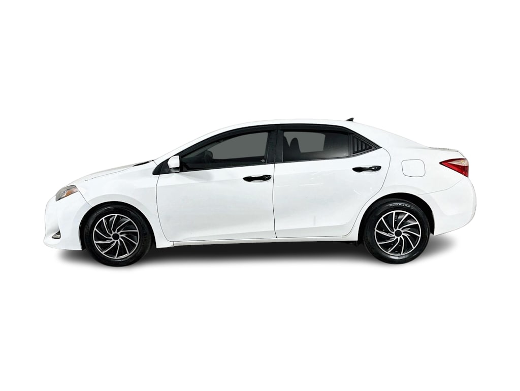 Thumbnail: 2017 Toyota Corolla - 3