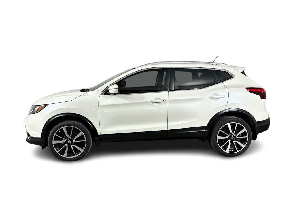 Thumbnail: 2019 Nissan Rogue Sport - 3