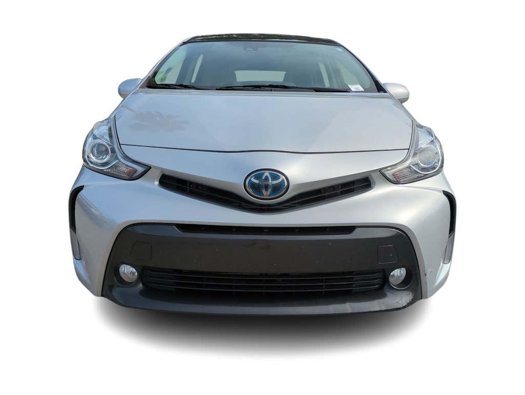 2015 Toyota Prius v Five 6