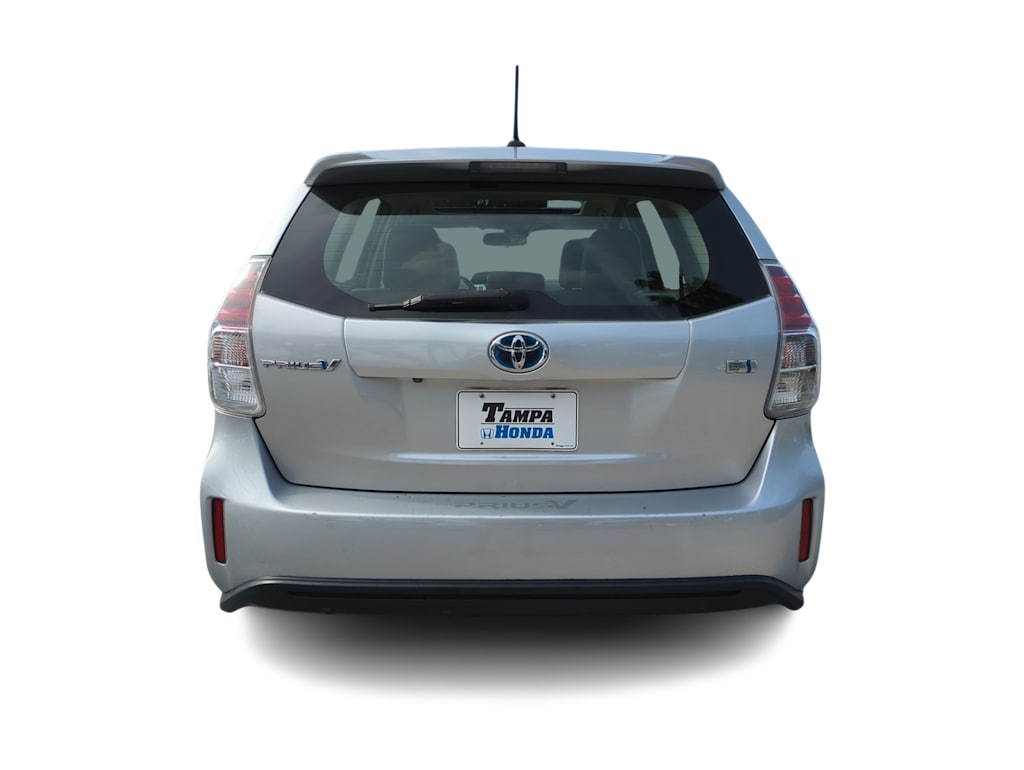2015 Toyota Prius v Five 5