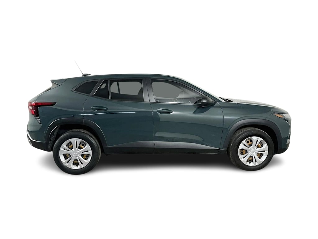 Thumbnail: 2025 Chevrolet Trax - 25