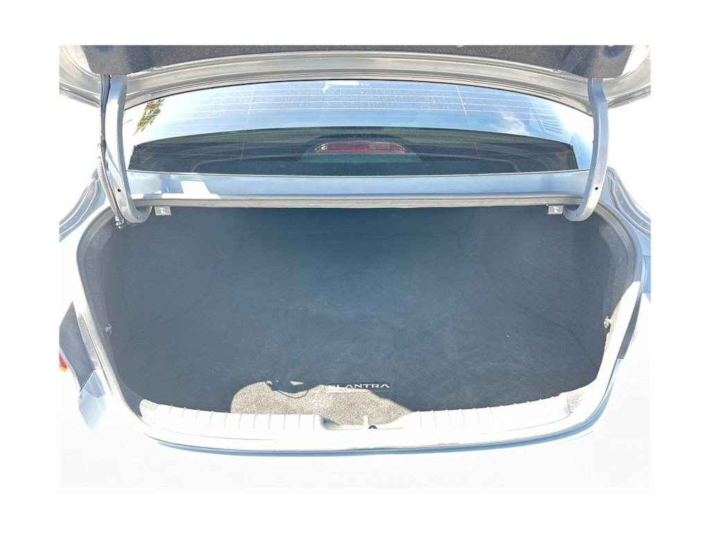 Thumbnail: 2021 Hyundai Elantra - 14