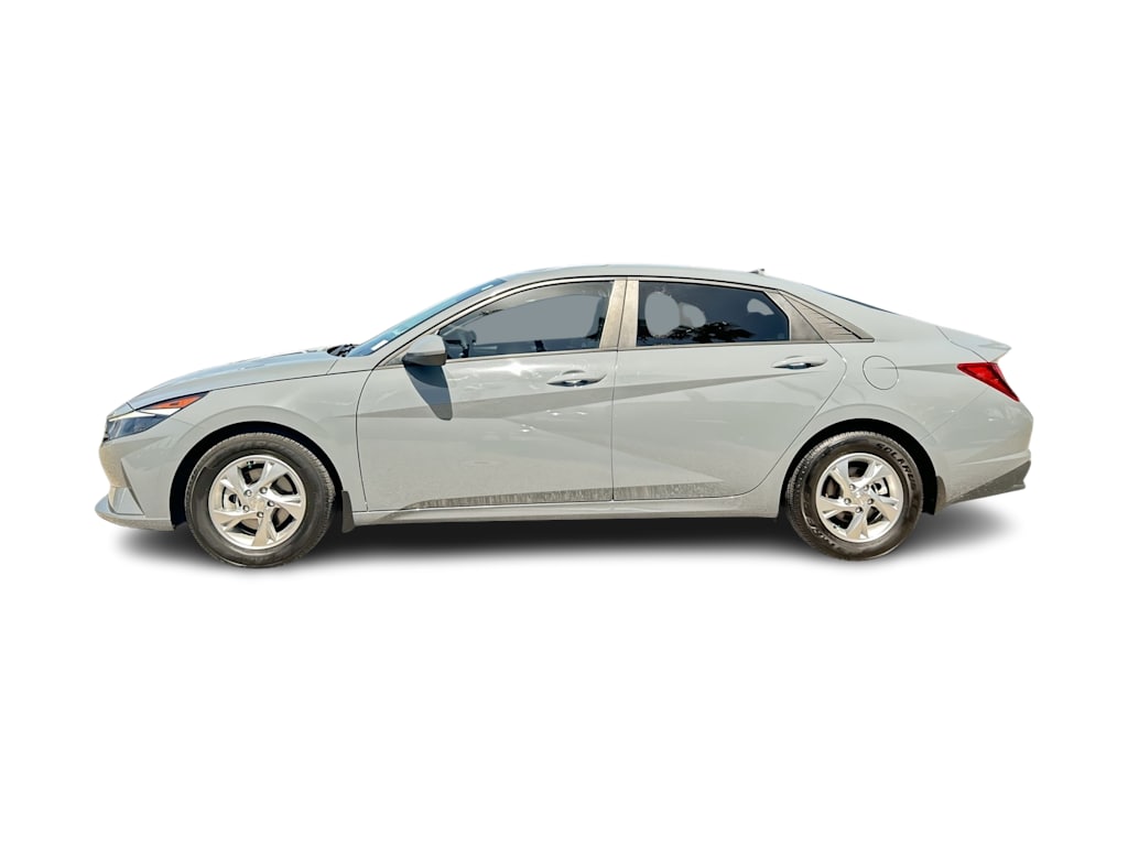 Thumbnail: 2021 Hyundai Elantra - 3