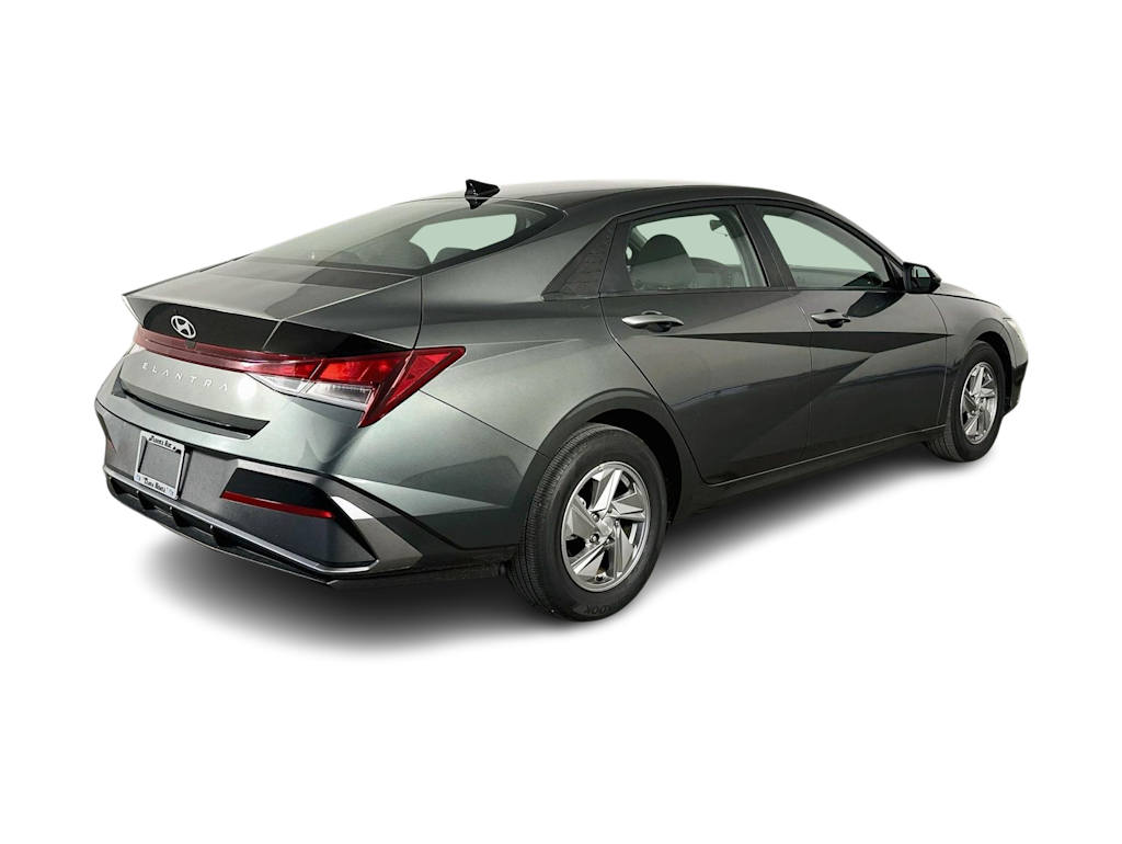 Thumbnail: 2025 Hyundai Elantra - 24
