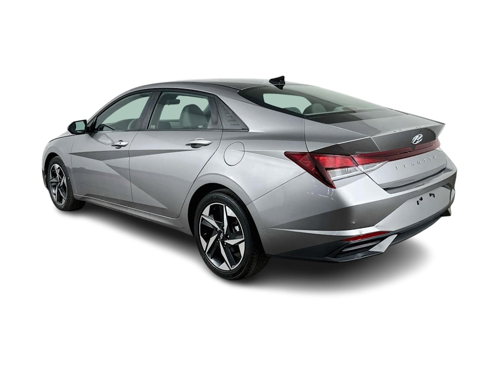 Thumbnail: 2023 Hyundai Elantra - 4