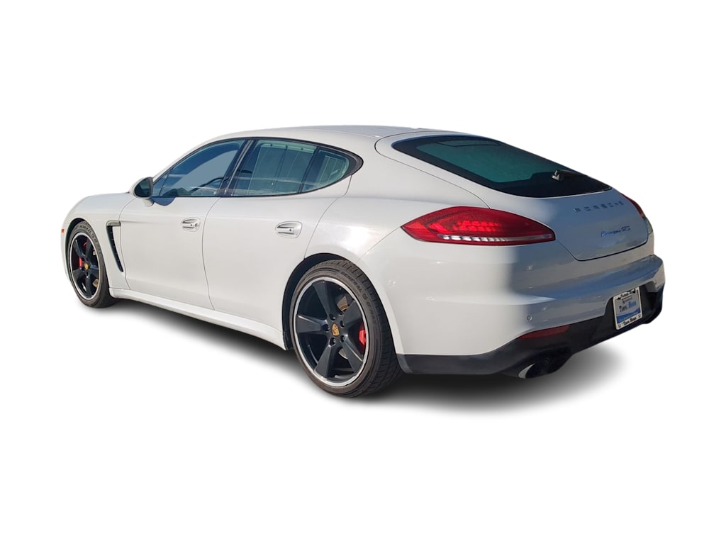Thumbnail: 2016 Porsche Panamera - 4